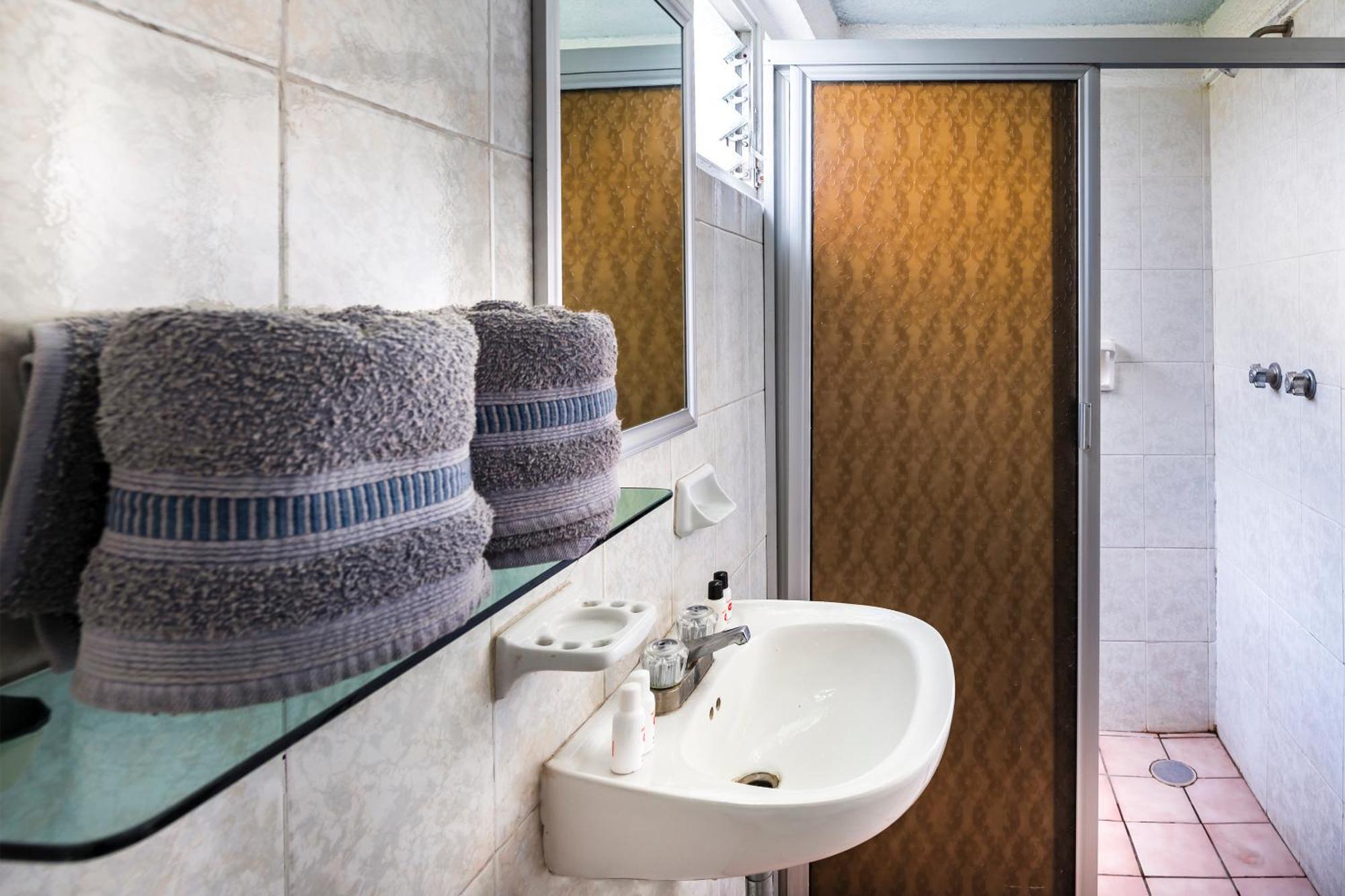 Hotel Capital O Colon, Ciudad Guzman Jalisco Extérieur photo